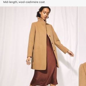 Aritzia Wilfred Cacoon Coat 1 year old barely worn
